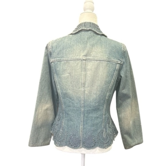 Dana Buchman Blue Denim Jean Jacket Embroidered Studded Distressed Size 10 - Picture 6 of 11